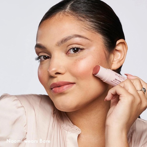 Wander Beauty On-The-Glow Blush & Illuminator - Picture 14 of 16